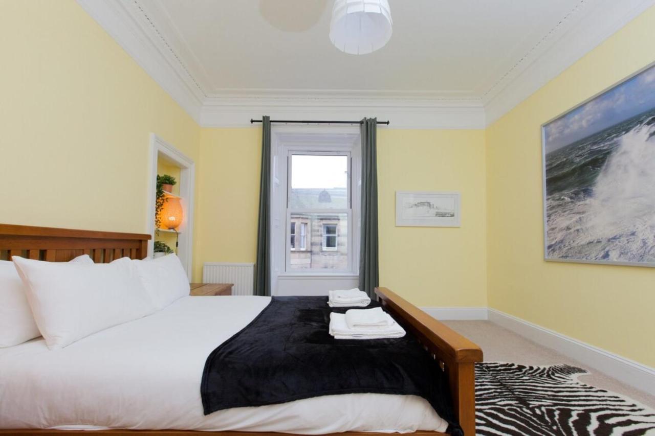 Elegant Traditional Edinburgh City Centre Flat Eksteriør bilde
