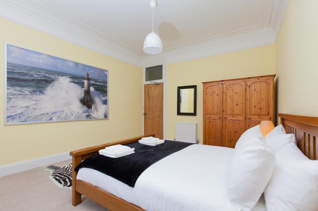Elegant Traditional Edinburgh City Centre Flat Eksteriør bilde
