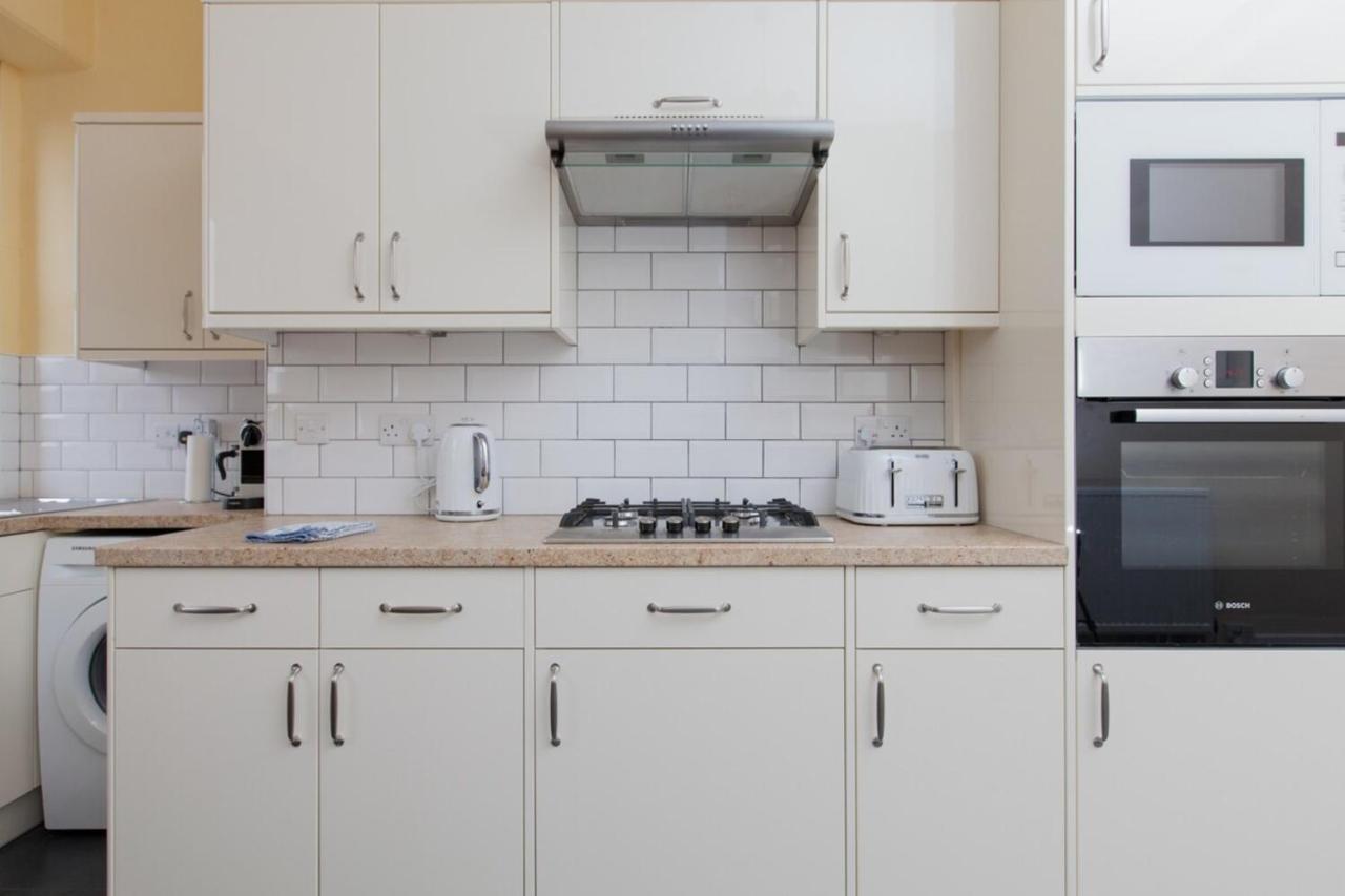 Elegant Traditional Edinburgh City Centre Flat Eksteriør bilde